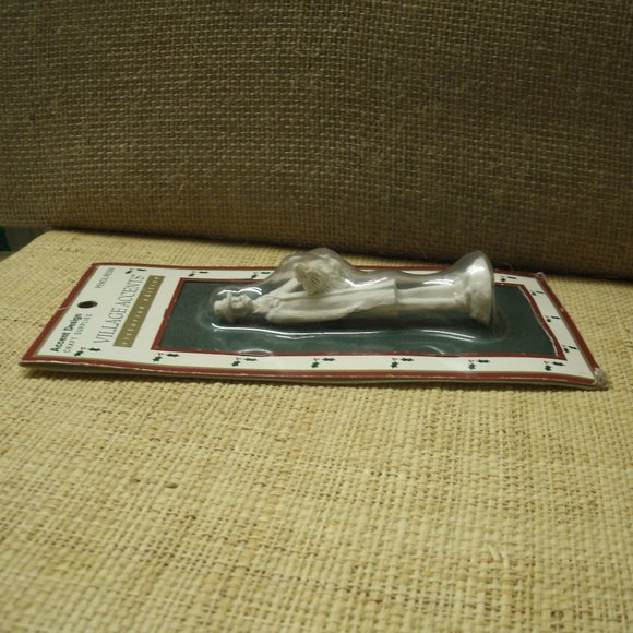 Village Accents Resin Victorian  Figures for Painting - Picture 7 of 16